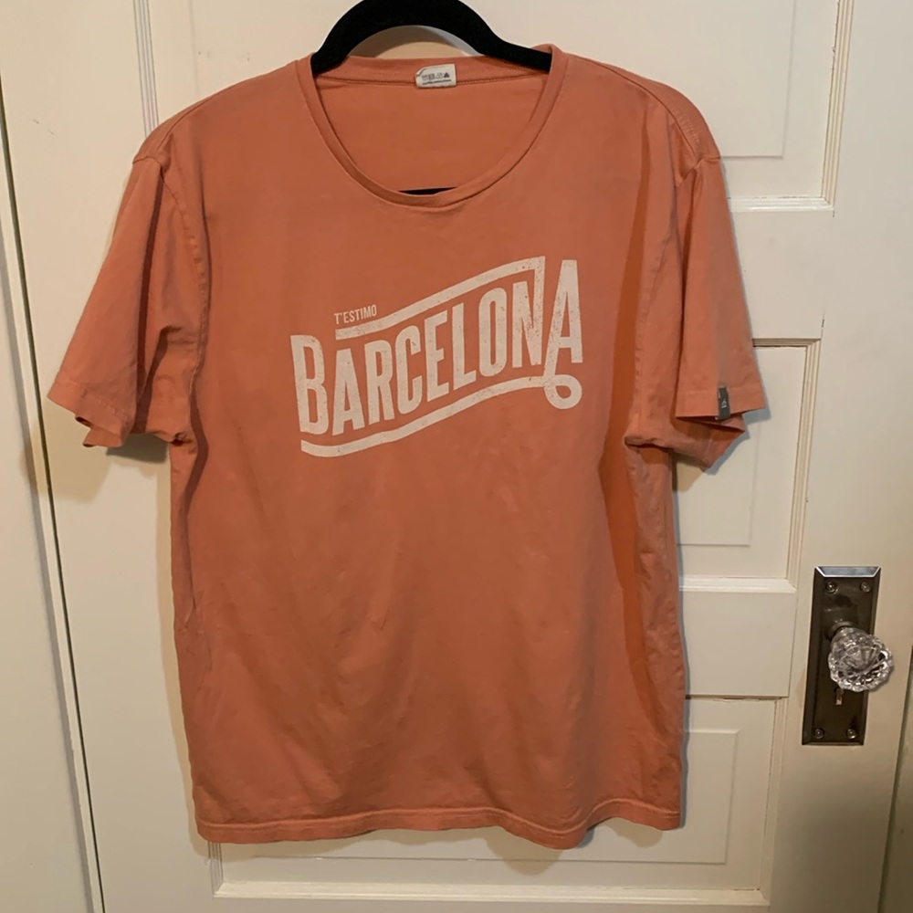 Typographia Barcelona Short Sleeve Graphic Tee / T-Shirt Sz L